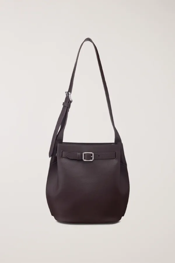 BUCKLE SHOULDER BAG DARK BROWN