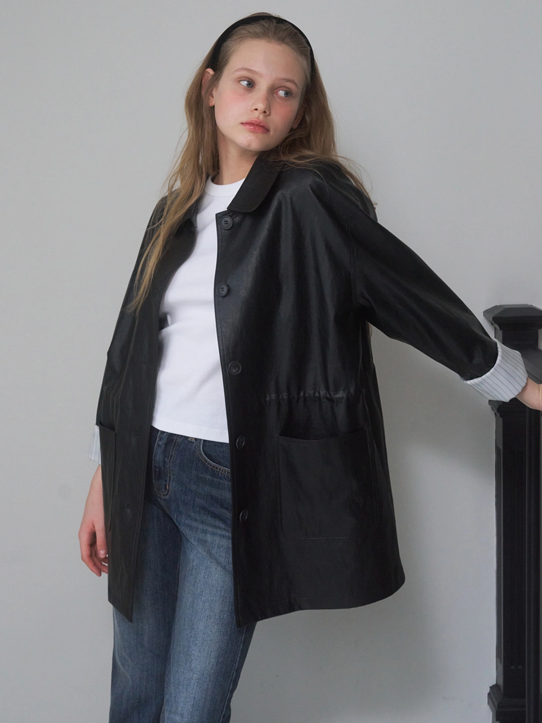 어몽 A ROUND COLLAR FAUX LEATHER JACKET_BLACK 상품 이미지 3