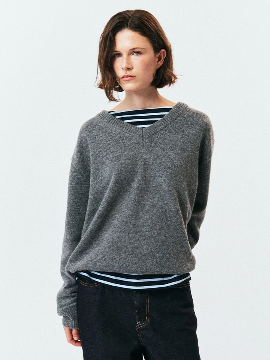 리볼드 Cashmere V-Neck NT_(Charcoal) 상품 이미지 1