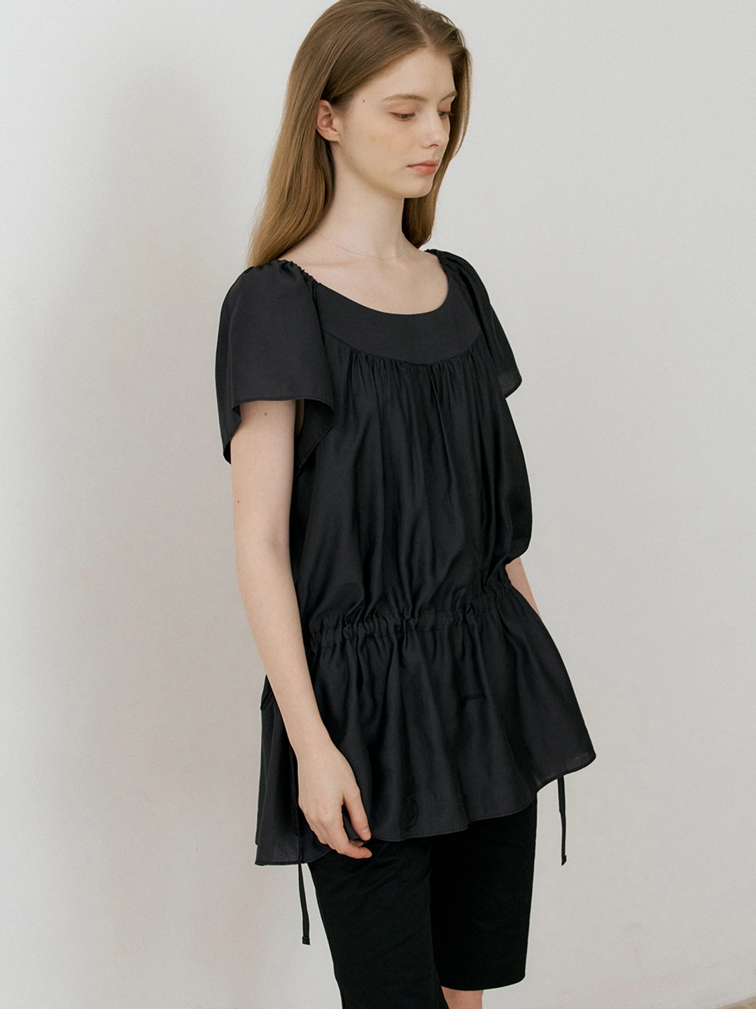 아워코모스 comos 1479 waist string blouse (charcoal navy) 상품 이미지 2