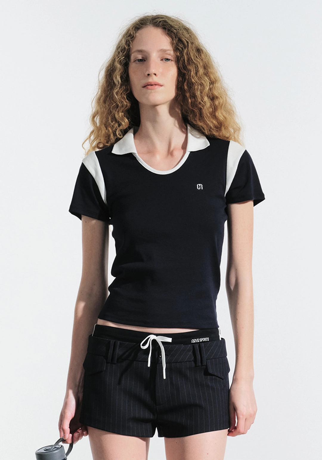 그로브 ELA U-NECK COLLAR T-SHIRT 상품 이미지 2
