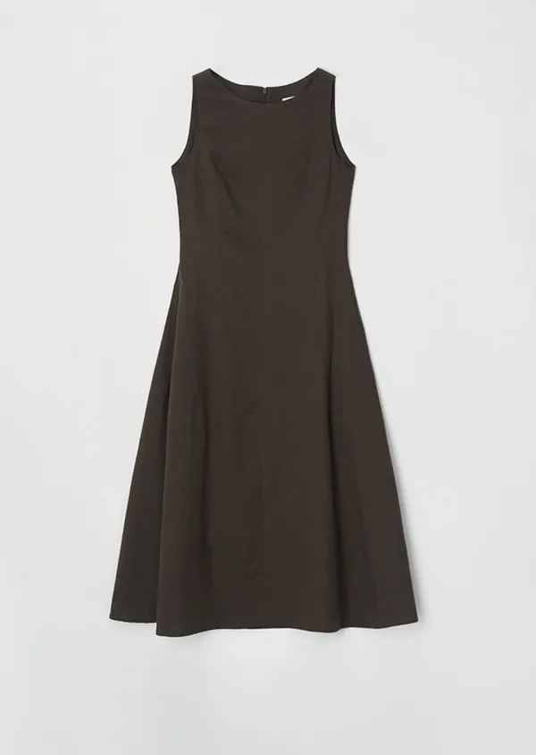 linen sleeveless boat neck long flare dress-brown