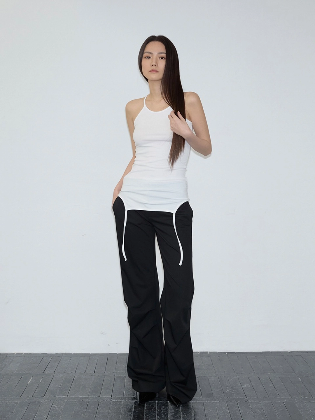 이네기 [2nd Reorder] Trace Strap Layered Sleeveless (white) 상품 이미지 1