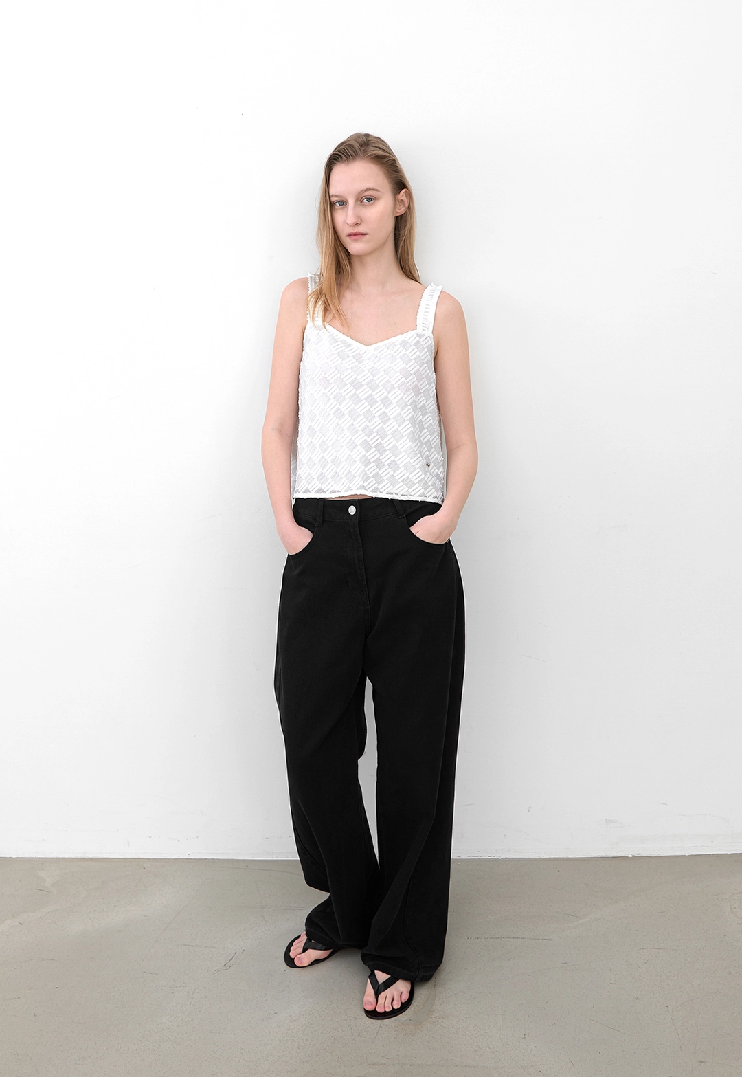 아뜰리에 나인 (BL-4433)TEXTURED CHECK SET CAMI BLOUSE 상품 이미지 3