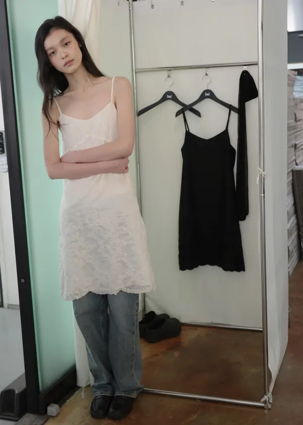 [바로배송] [2차 프리오더] FLEUR SLIP DRESS [ IVORY ]