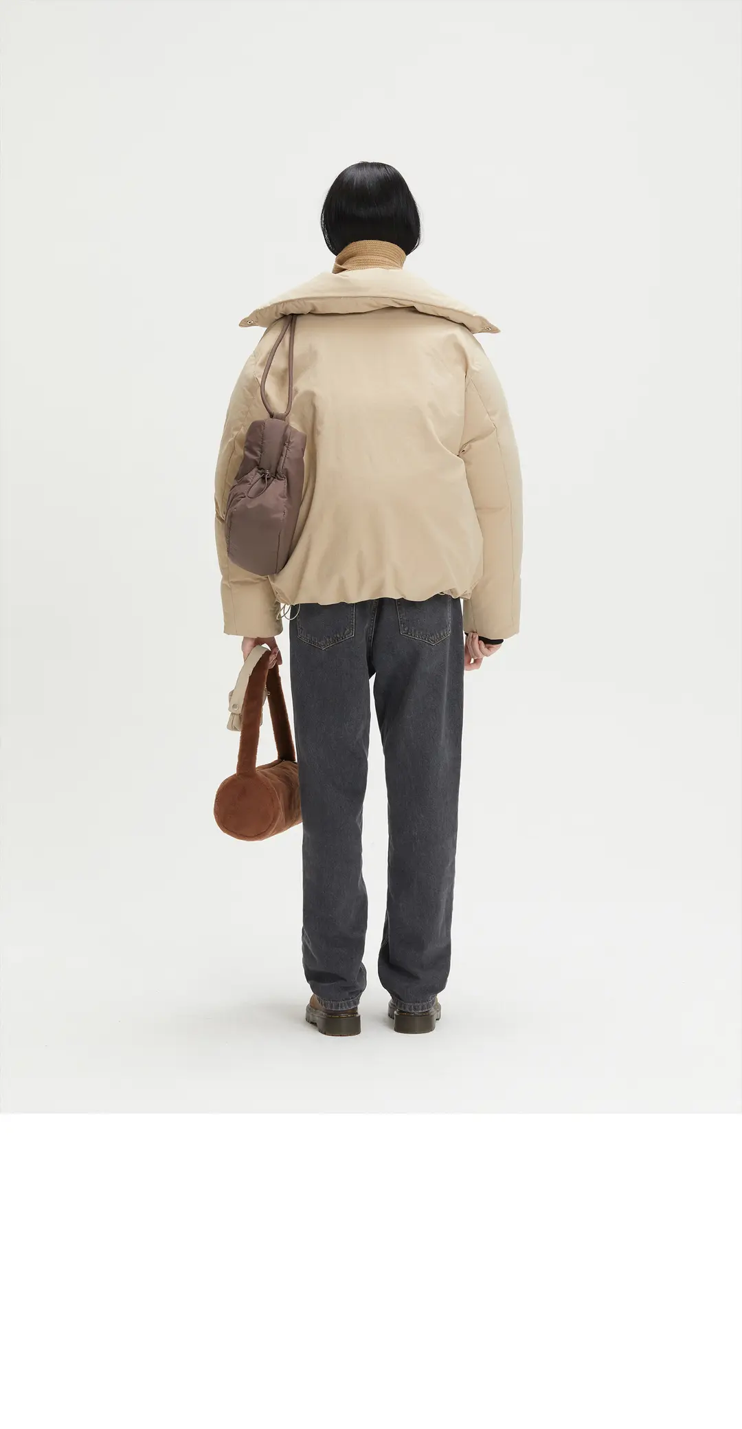 이미스 FOLDING NECK DOWN JACKET-BEIGE 상품 이미지 2