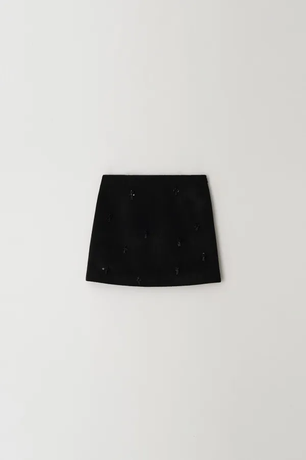 Flower Embellished Mini Skirt (black)