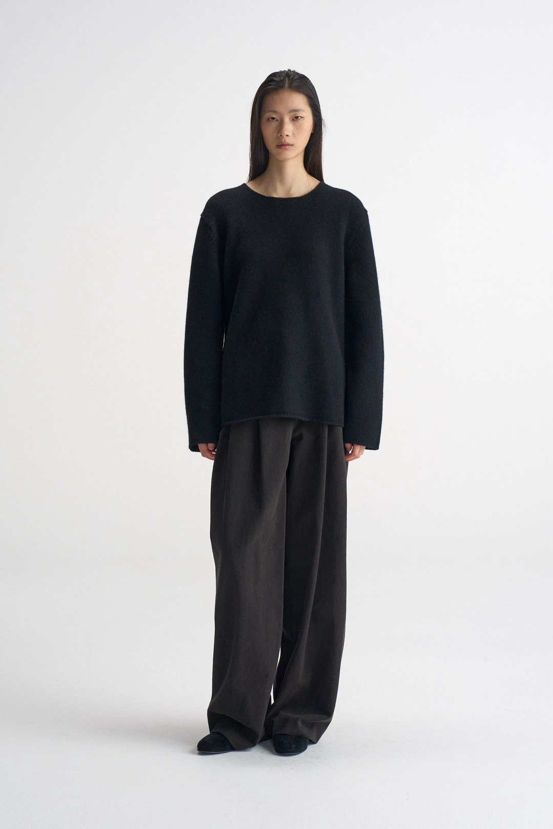 레이스 Roll Edge Round Pullover_Black 상품 이미지 1