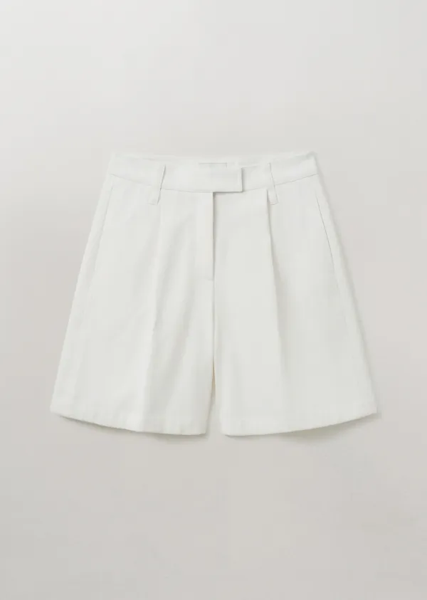 COTTON ONE-TUCK BERMUDA (off white)