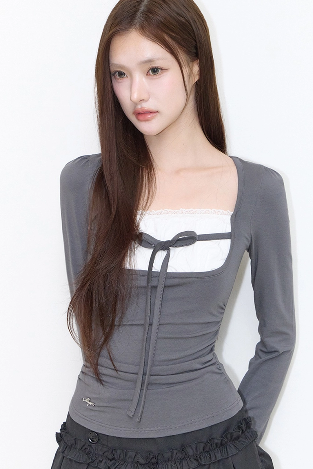 일리고 로지 스퀘어넥 탑 차콜 상품 이미지 1