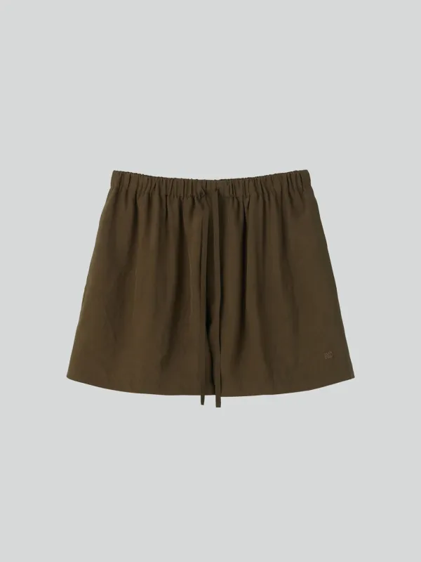 WRINKLED FLUID BANDING SHORTS (KHAKI BROWN)