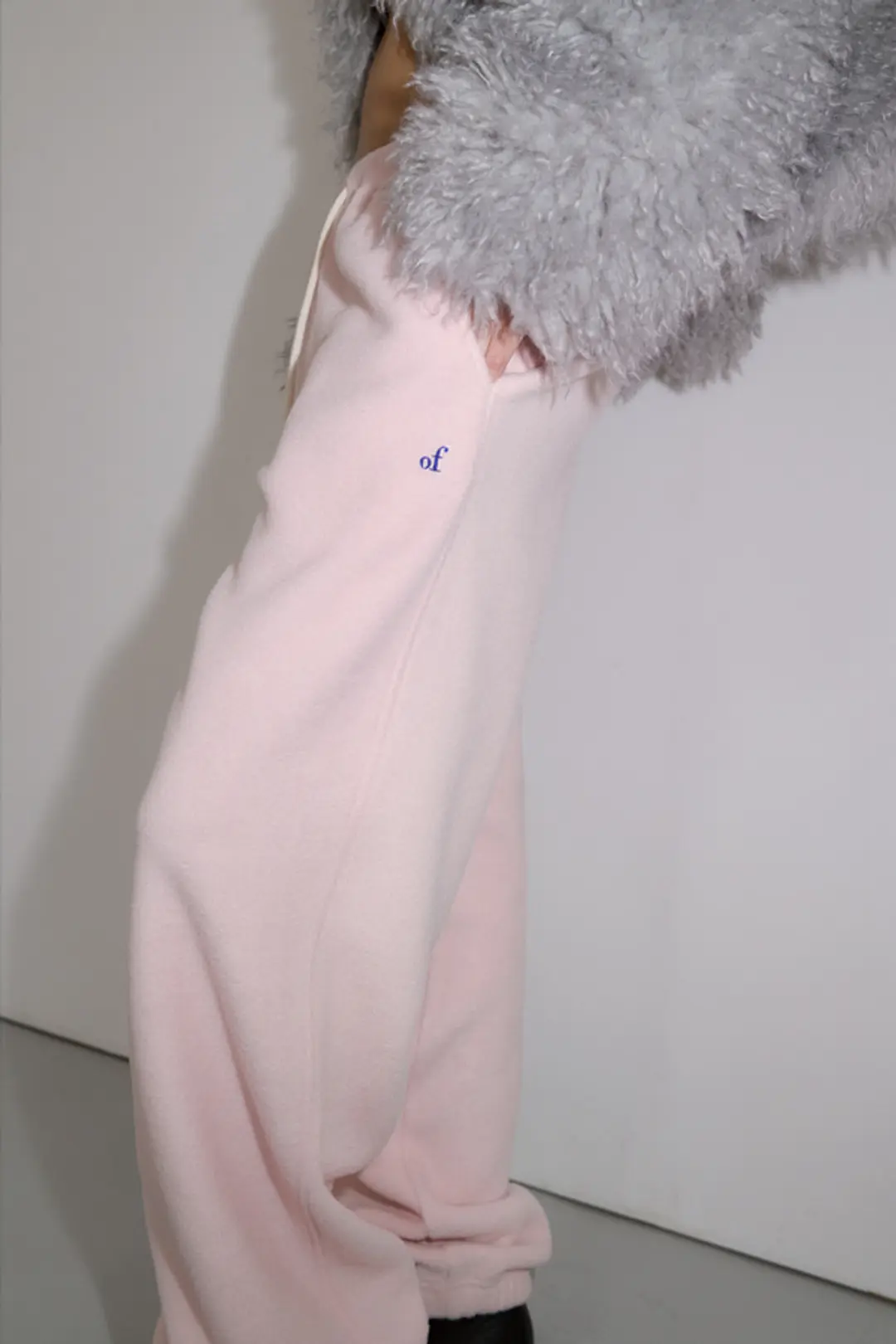 오버듀플레어 OF WARM JOGGER PANTS_BABY PINK 상품 이미지 2