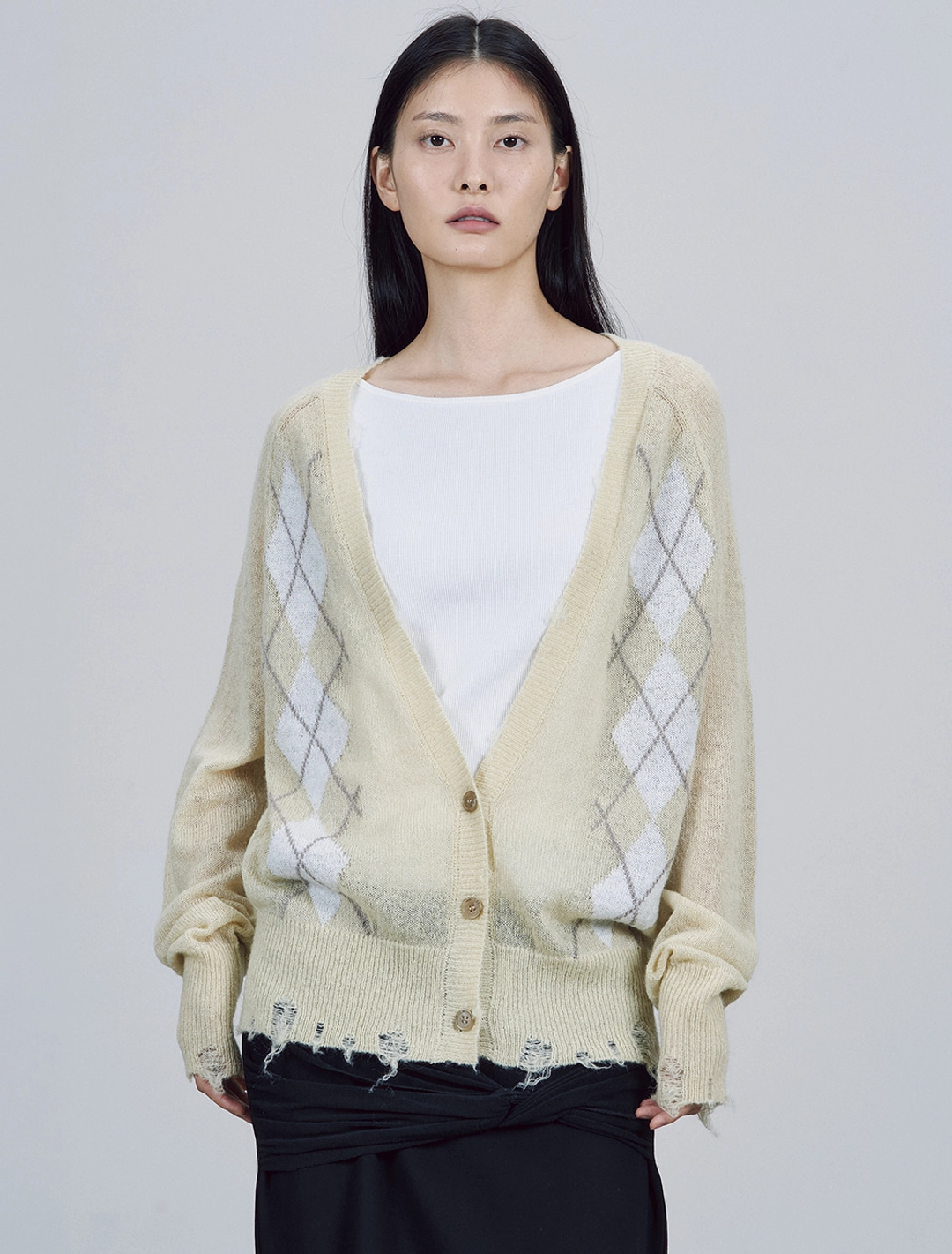 솔티페블 ARGYLE CHECK DESTROYED CARDIGAN [LIGHT YELLOW] 상품 이미지 2