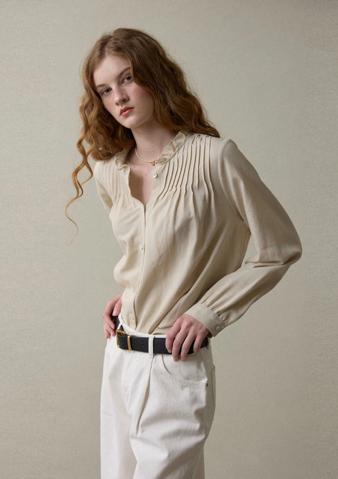오픈도어 FRILL Neck Blouse BEIGE 상품 이미지 2