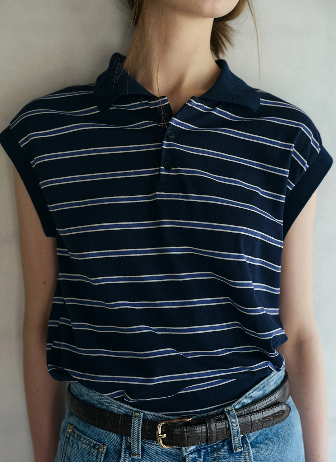 르닐 [6/2 예약배송] Tommy Sleeveless (Navy) 상품 이미지 3