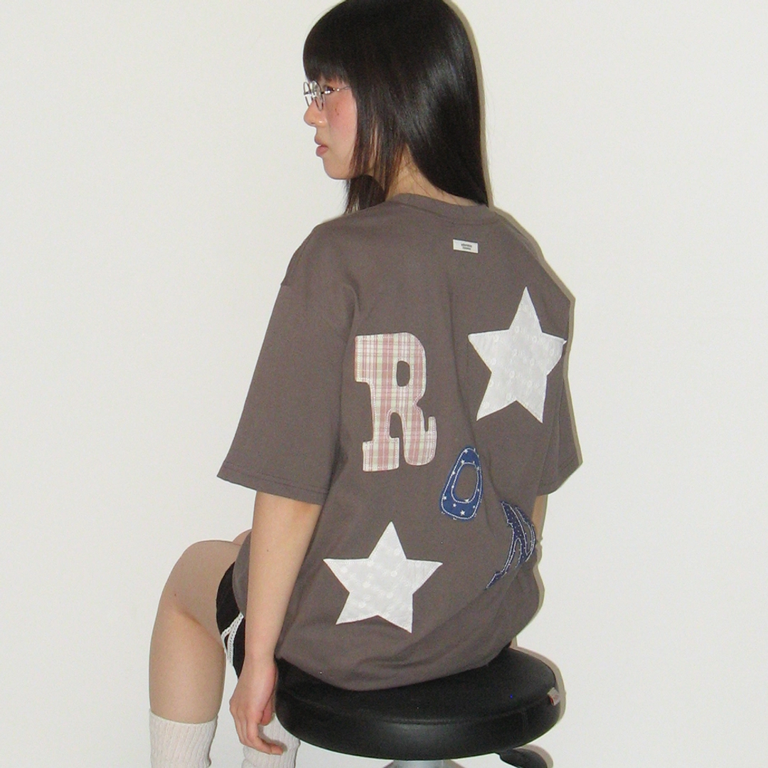 론론 RON PATCH MIXED APPLIQUE OVER FIT T SHIRT CHARCOAL 상품 이미지 2