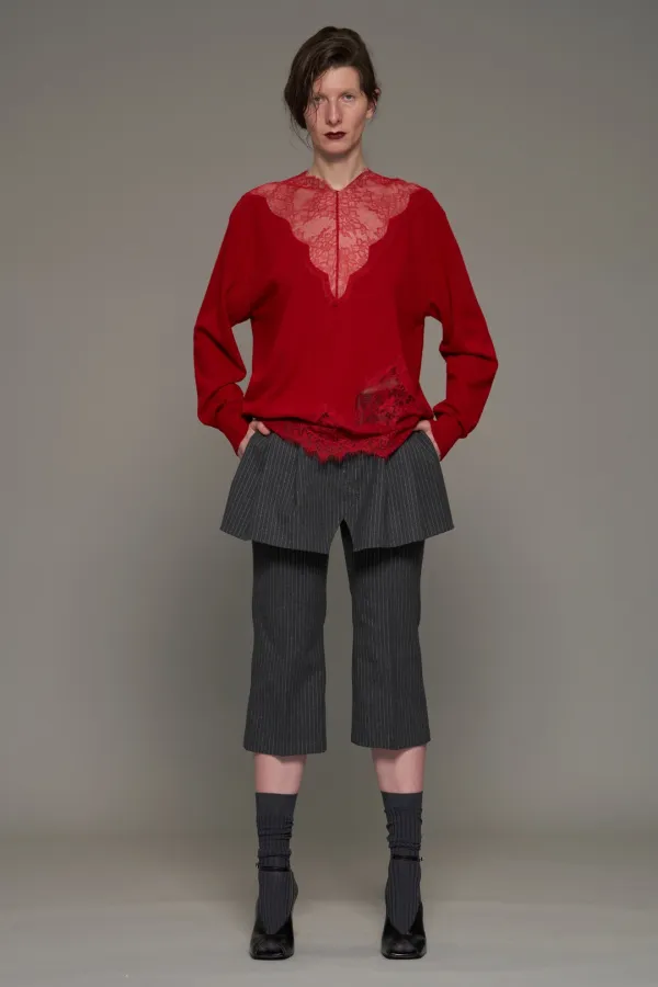 FW26 RED LACE LAYERED V-NECK KNIT TOP