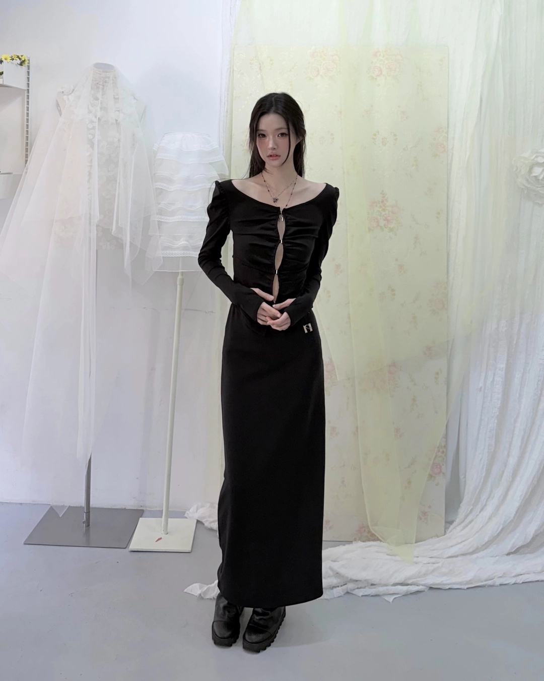 뉴얼린 Rosé long slim skirt 상품 이미지 2