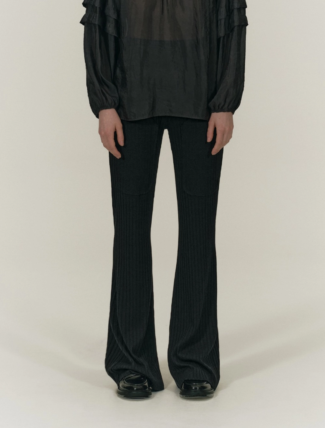 솔티페블 SQUARED PANNEL LEGGINGS [BLACK] 상품 이미지 2