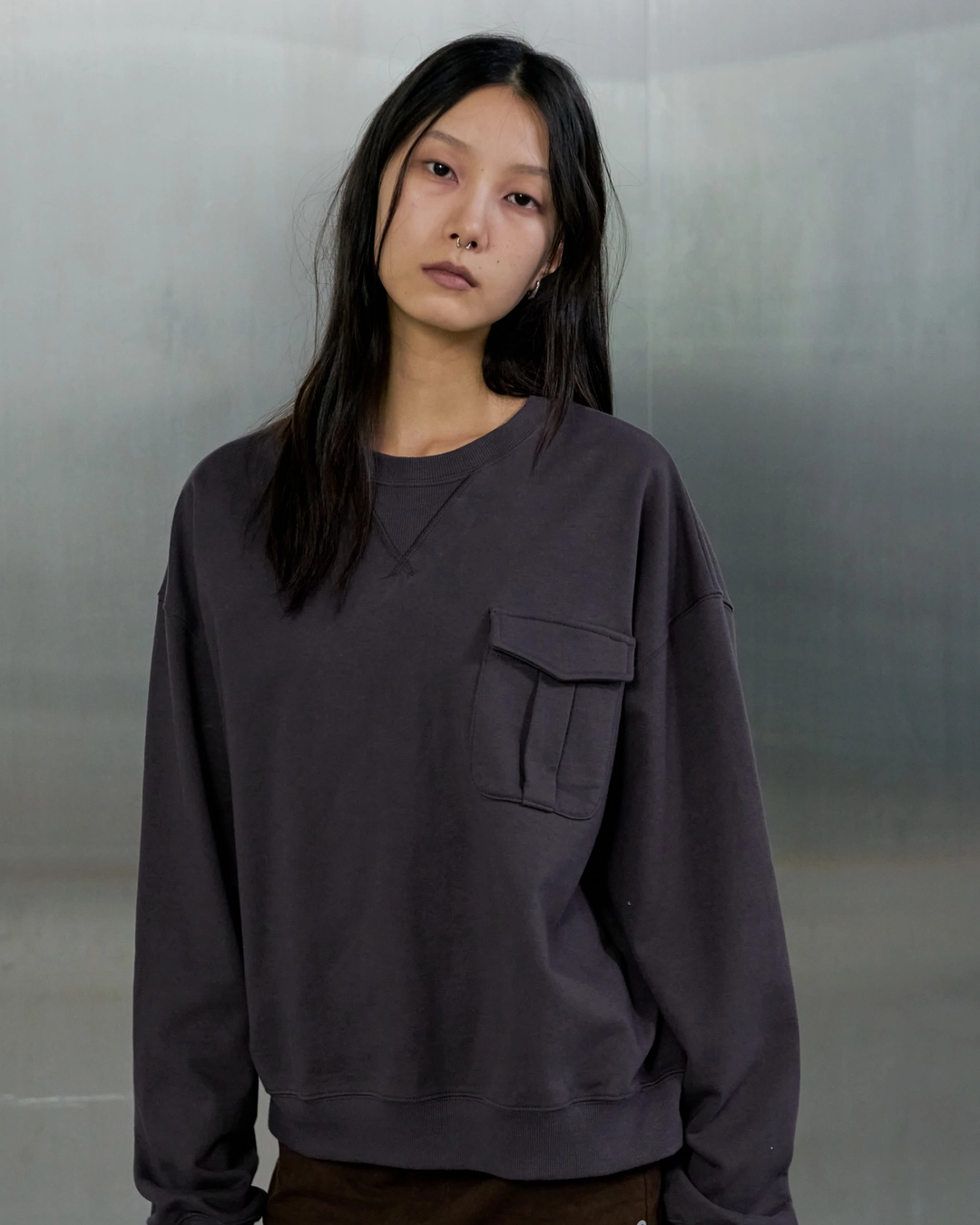 오데스 POCKET SWEAT SHIRT - CHARCOAL 상품 이미지 1