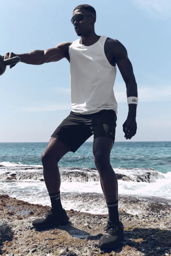 Conquer Tank - White