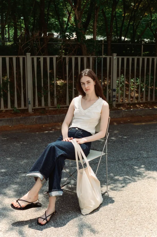 ANNE FRILL SLEEVELESS TOP / WHITE