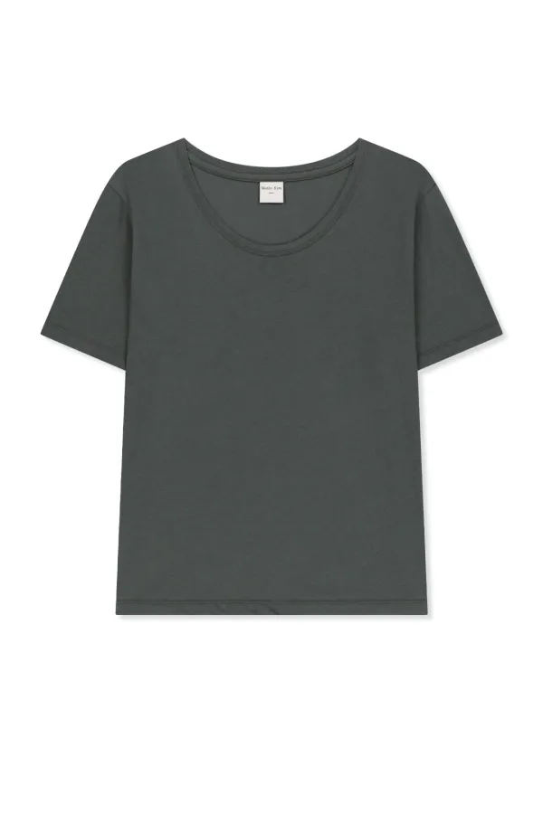 LABEL POINT U NECK TOP IN CHARCOAL