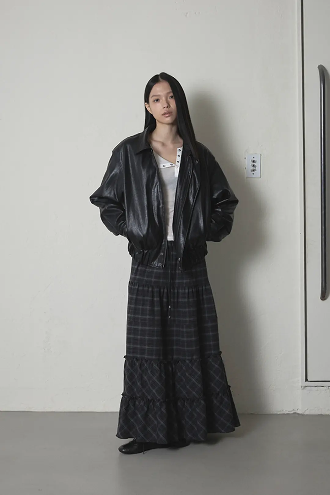 오데스 FRILL MAXI SKIRTS - BLACK CHECK 상품 이미지 2