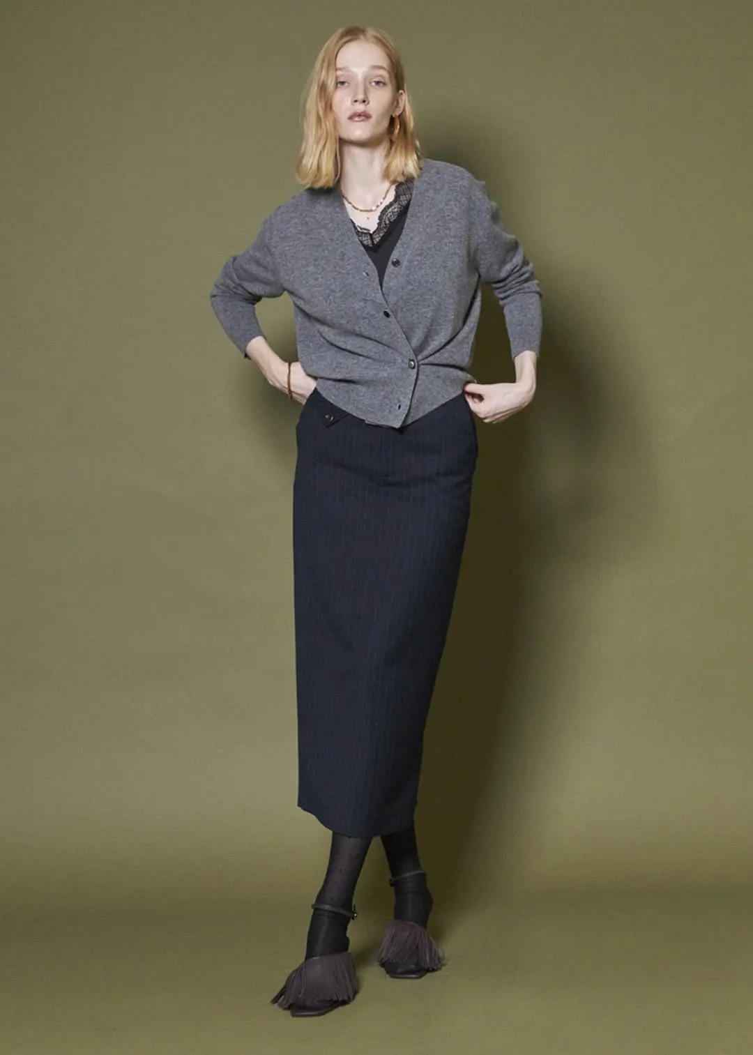 메종드이네스 BUTTON POCKET H-SKIRT_NAVY 상품 이미지 1