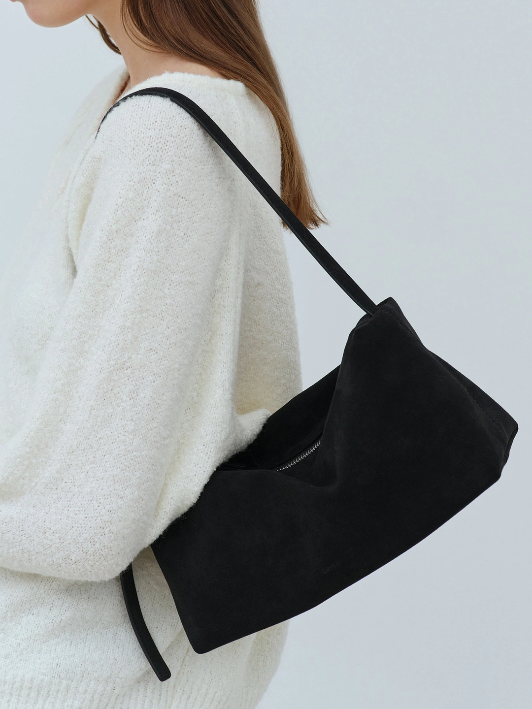 오브히 미누 스웨이드 숄더백 Minu Suede Shoulder Bag_Black 상품 이미지 2