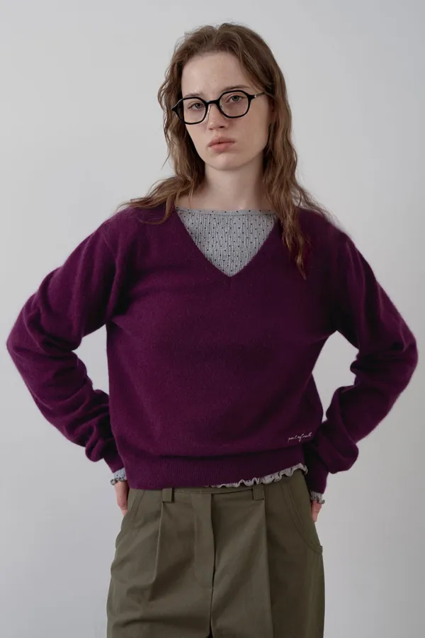 [18차_9/29예약배송]mond  raccoon v-neck knit_plum