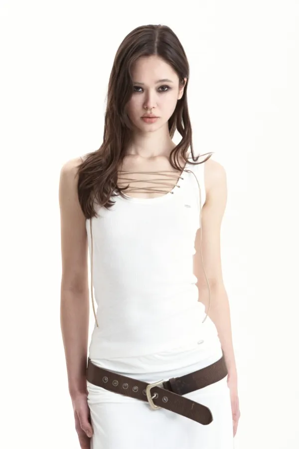 EYELET U-NECK SLEEVE WHITE