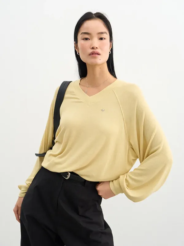 Comfort wool V-neck tshirts