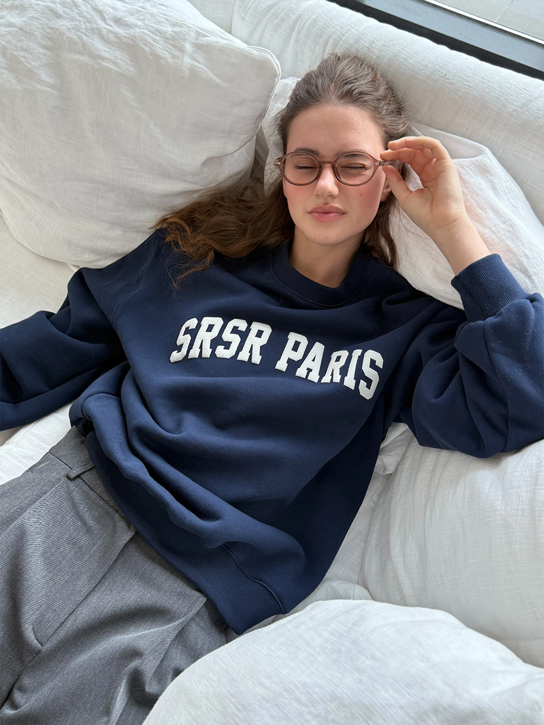 쏘이르 SRSR PARIS SWEATSHIRT - NAVY 상품 이미지 2
