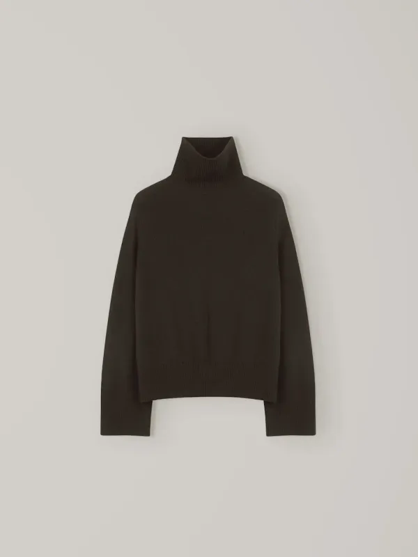 Moon Cashmere Turtleneck Knit - Dark Brown
