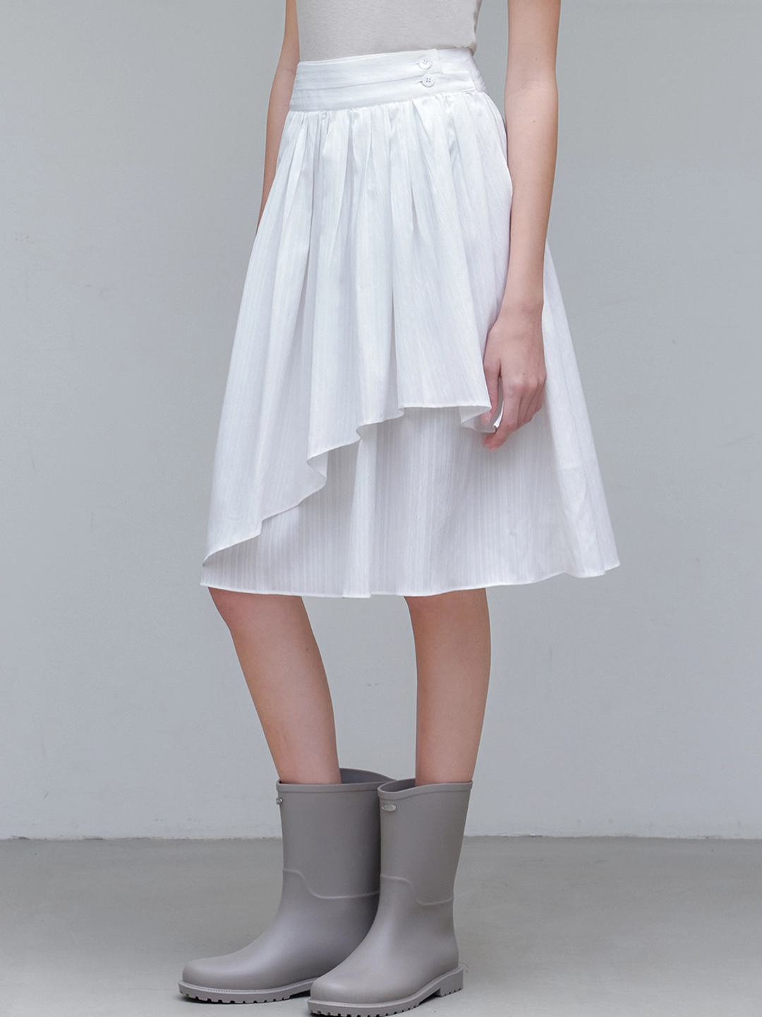 아워코모스 comos 1148 wrap gather midi skirt (white) 상품 이미지 2