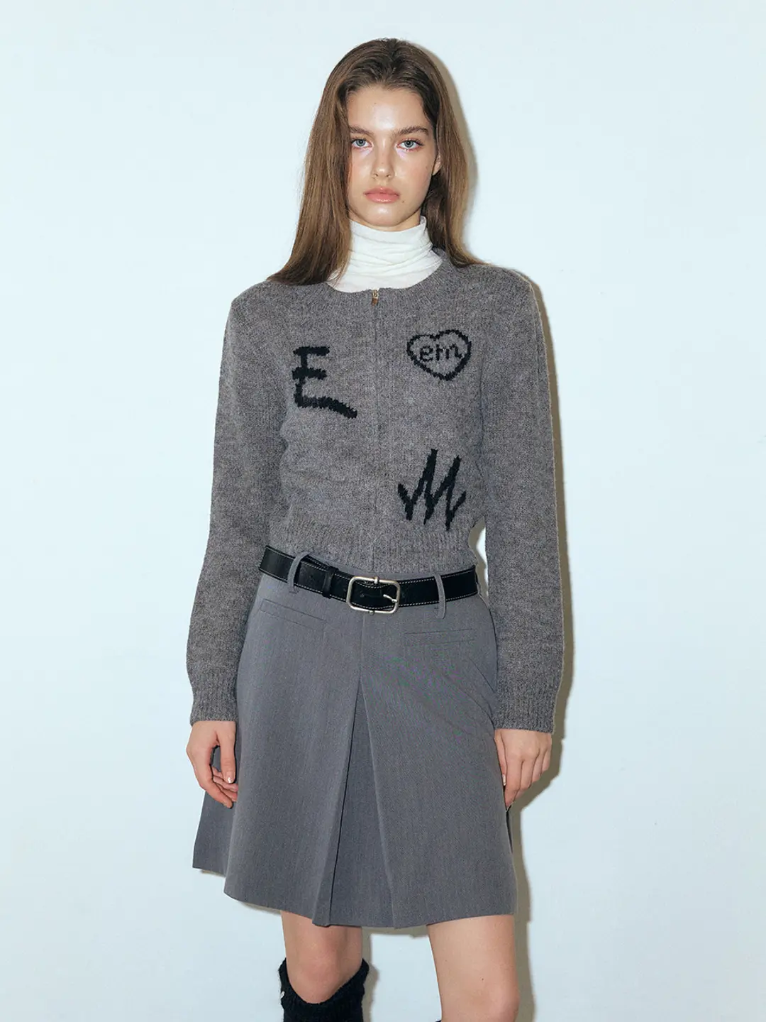 에트몽 Lettering Zip-Up Knit Cardigan, Grey_Bk 상품 이미지 2
