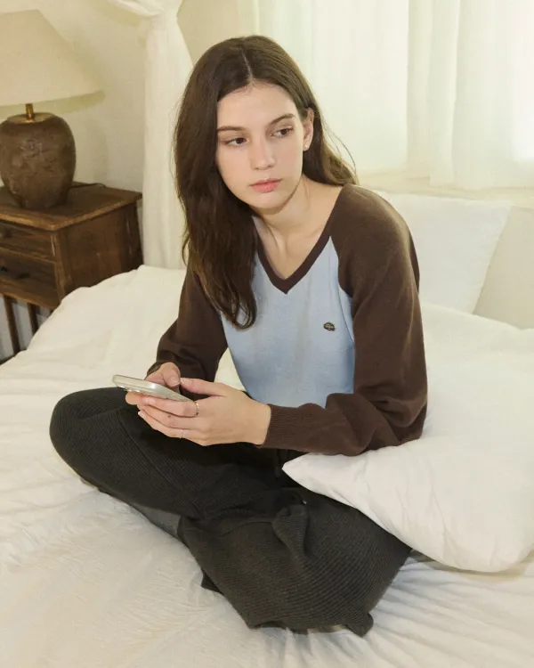 Cotton candy v neck raglan knit - blue