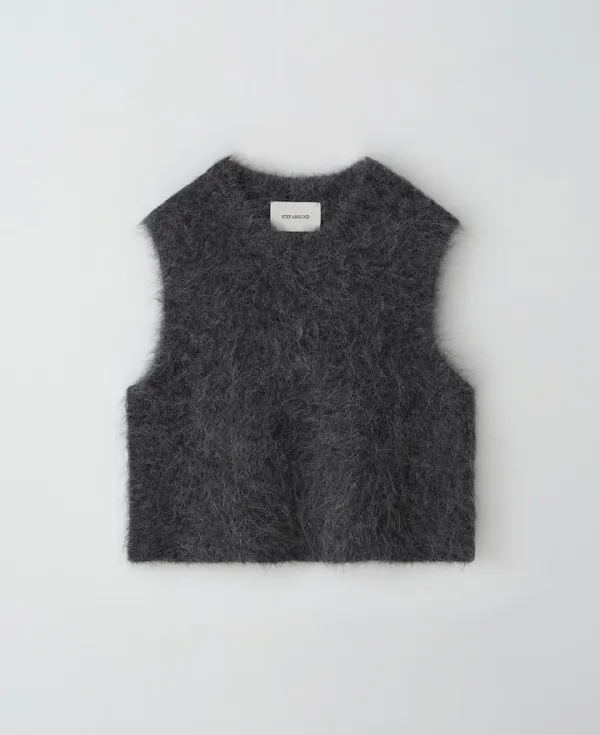 Hairy Alpaca vest_CHARCOAL