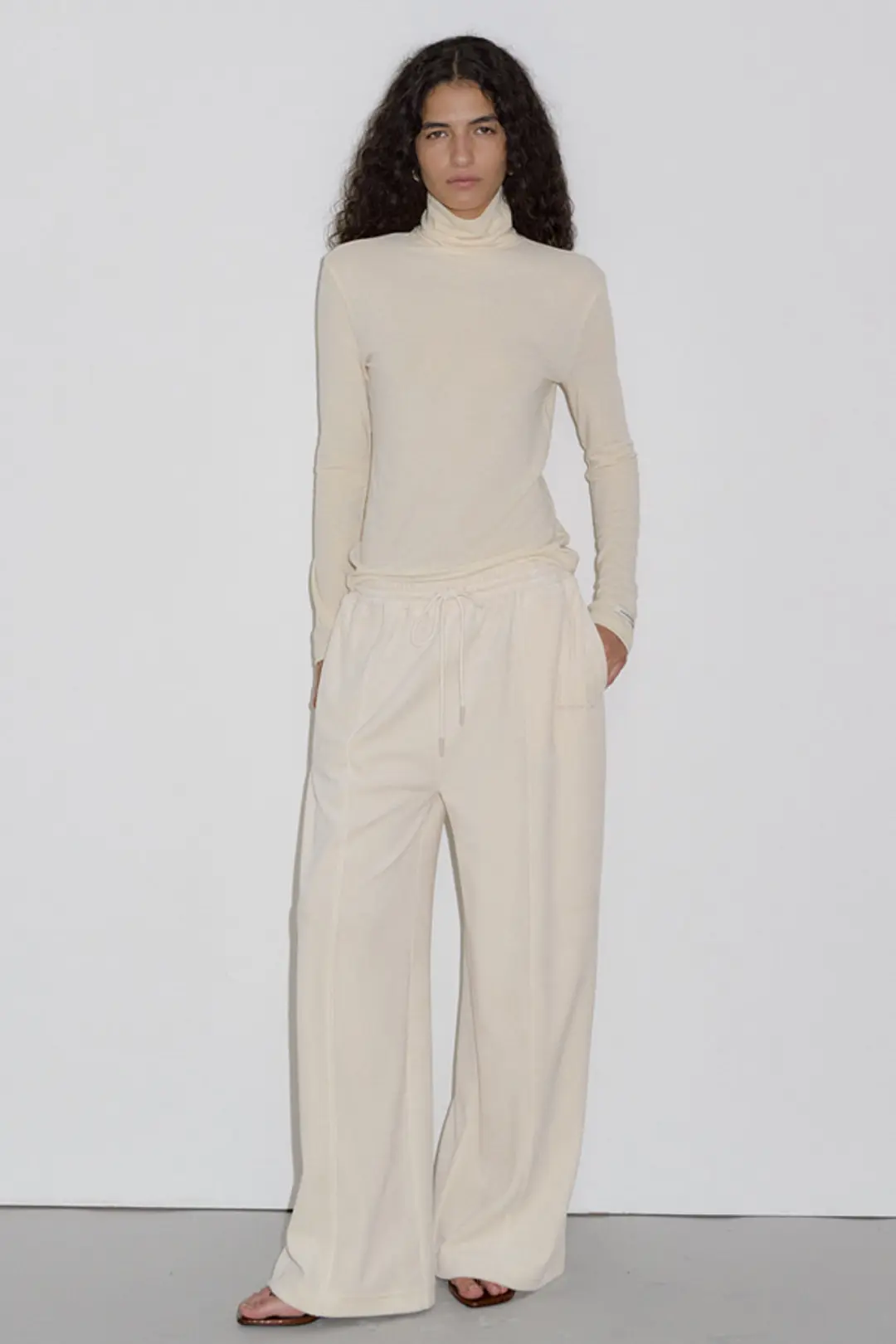 오버듀플레어 TWO WAY VELOUR PANTS_CREAM 상품 이미지 2