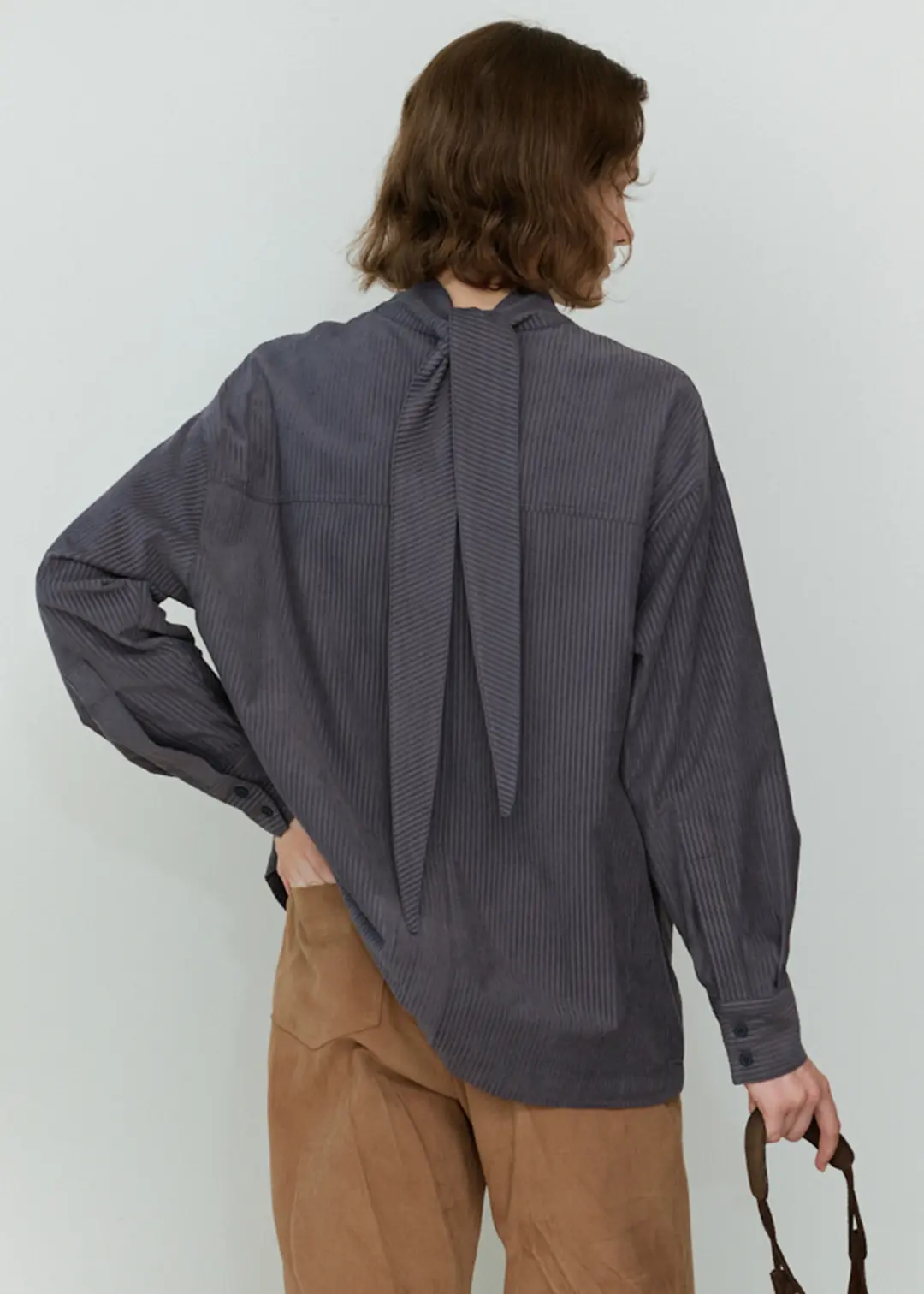 더라이 Scarf Neck Blouse(Charcoal) 상품 이미지 2