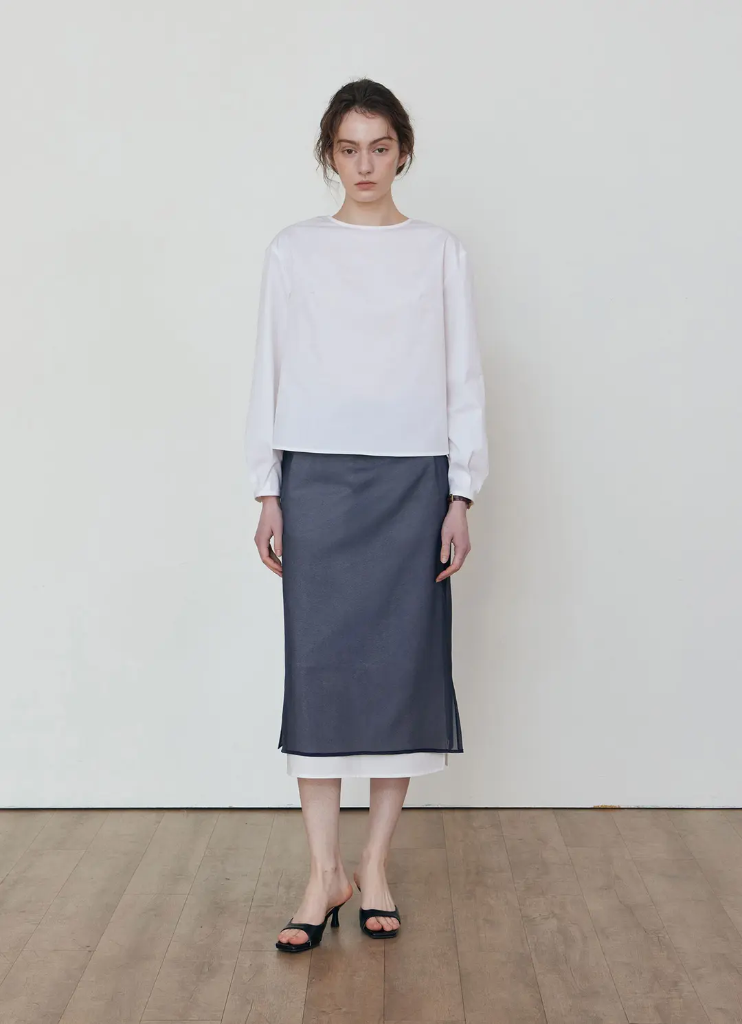 스텝어라운드 See-through H-line layered skirt_NAVY 상품 이미지 2