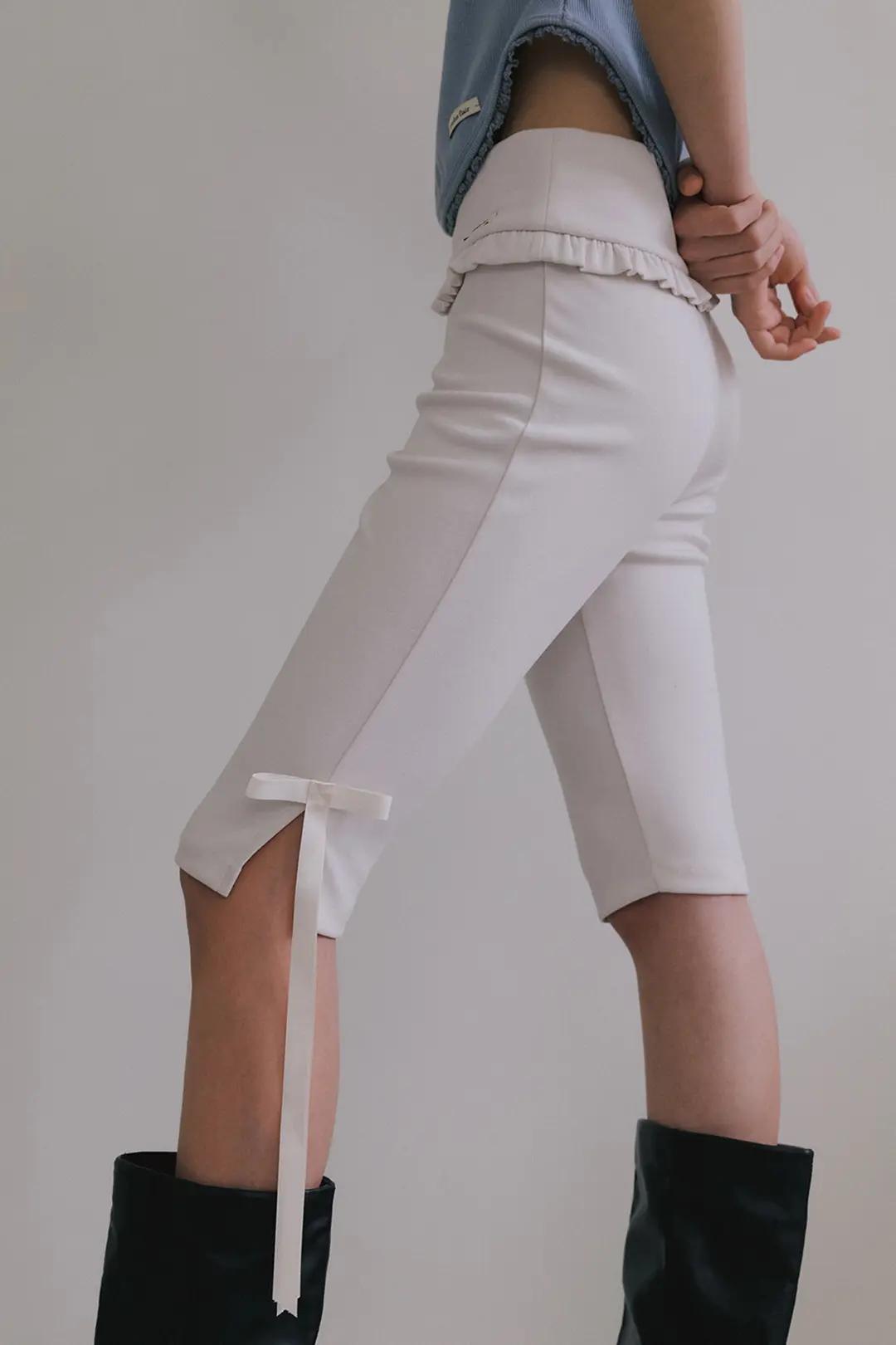 오버듀플레어 FRILL BIKER SHORTS_CREAM 상품 이미지 2