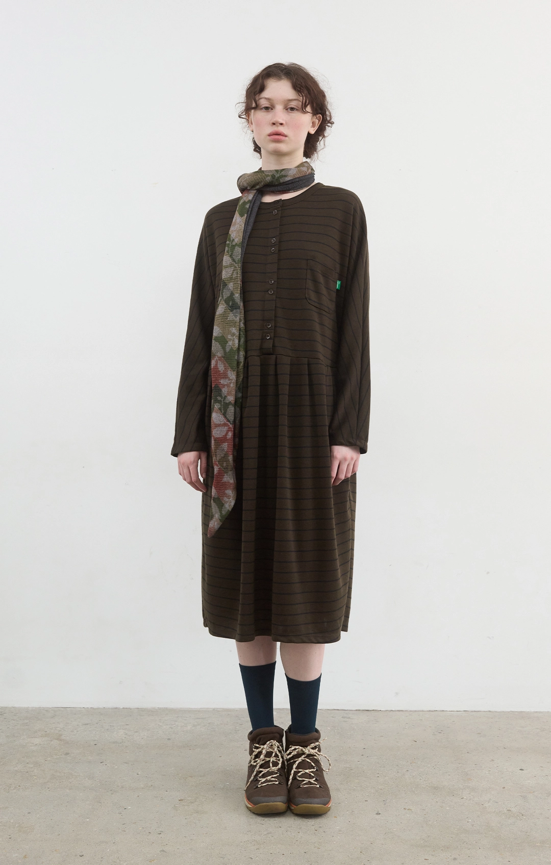 노컨텐츠 430. Flower Muffler_Olive 상품 이미지 2