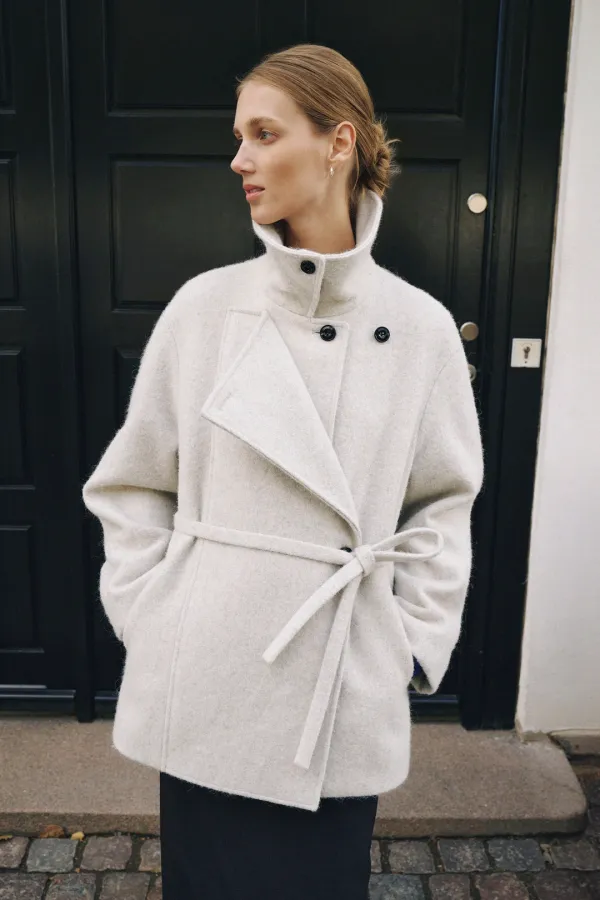 Alpaca Front Panel Half Coat [LMBFWICT718]-Dove Gray [10/21 예약배송]