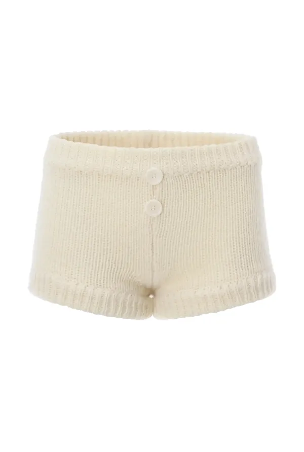 Powder shorts
