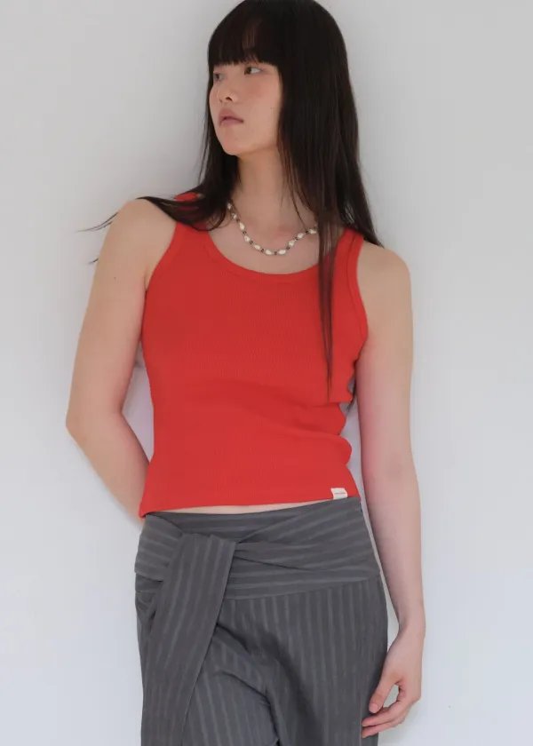 MUST ESSENTIAL SLEEVELESS - RED