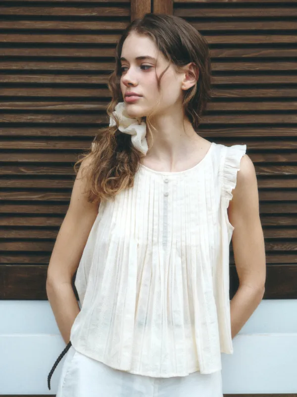 BENI pintuck sleeveless blouse_ivory