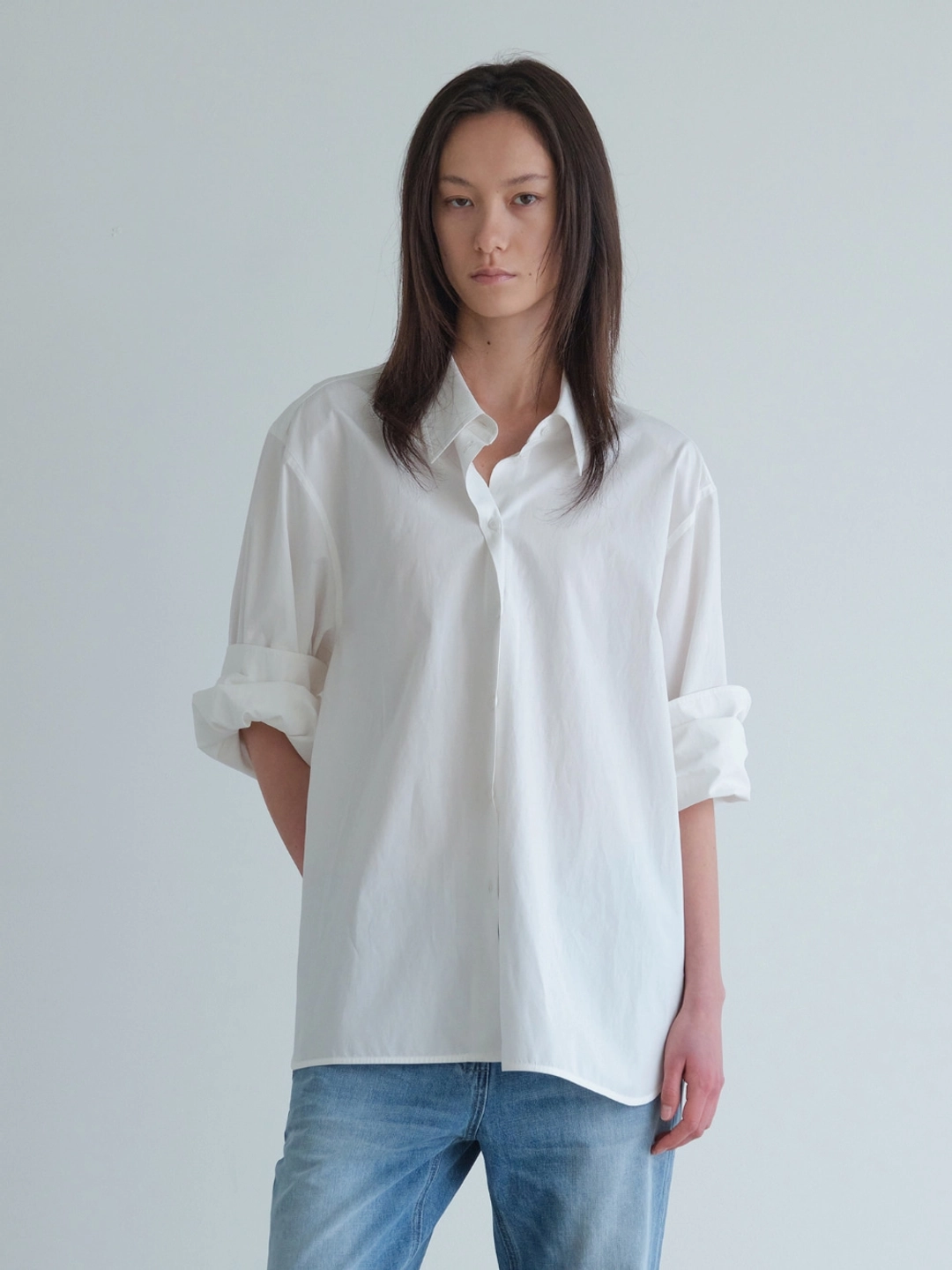 로우클래식 Effortless Oversize Turn-Up Shirt_White 상품 이미지 2