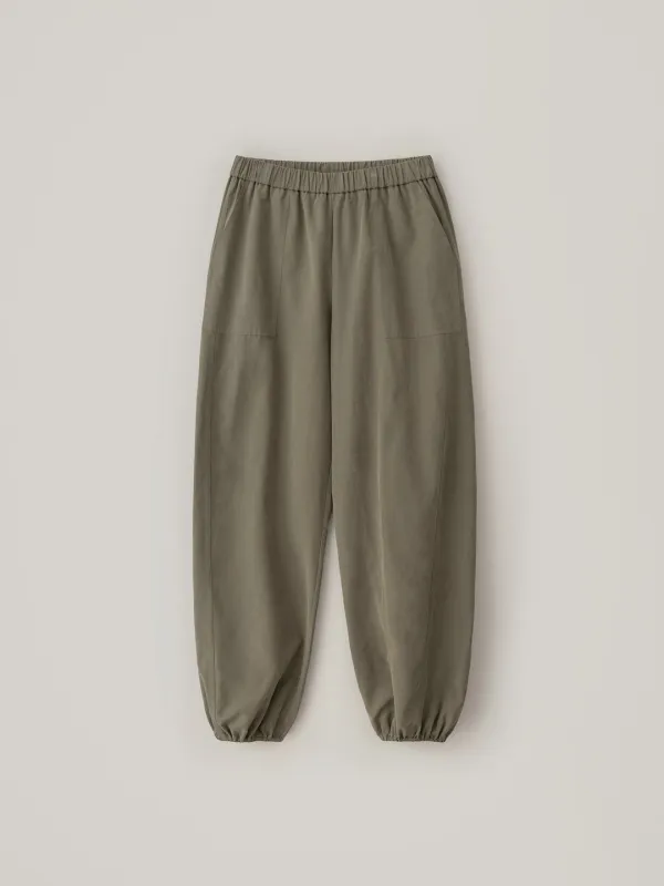 [10.2 예약 배송] Dusk Volume Pants - Sand Beige
